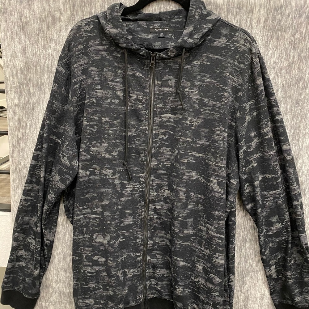 Travis Mathew zip up hoodie